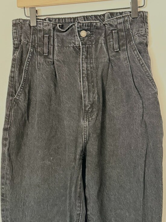 Abercrombie & Fitch Denim - The '80s Mom Jean with Paperbag  Abercrombie & Fitch, Size 4/27